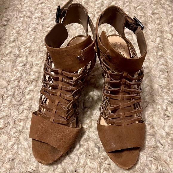 Vince Camuto Strappy Sandal Heel 8.5 - Picture 1 of 8
